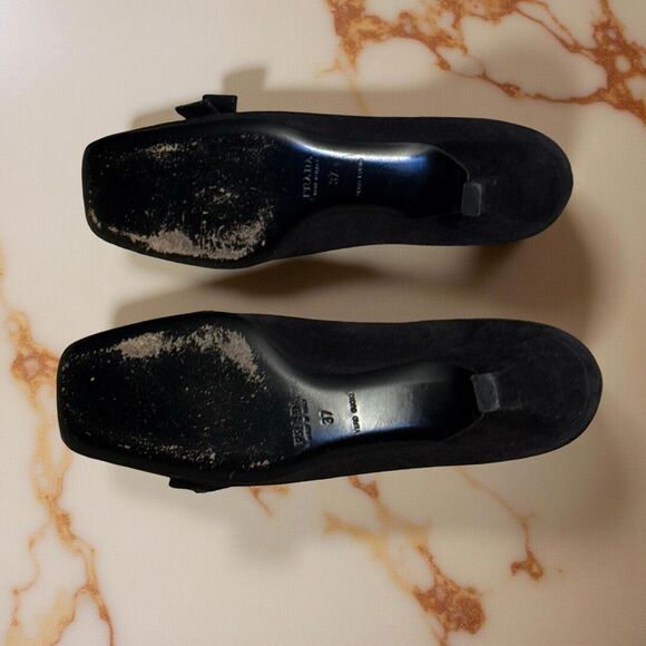Vintage Prada Black Suede Kitten Heel Bow Detail Slip On Loafer Size 37 US 7 - Picture 10 of 13